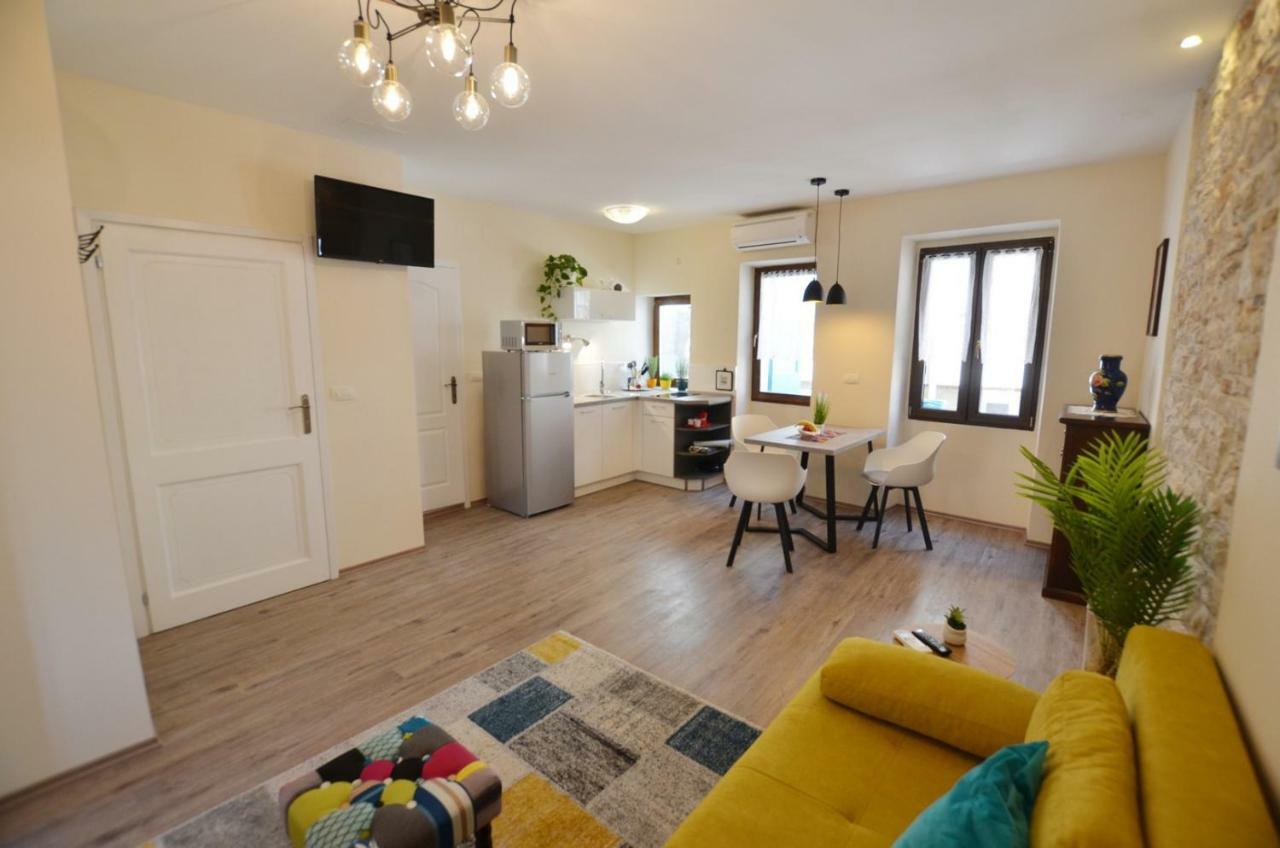 Bruno Apartment Ровинь Экстерьер фото