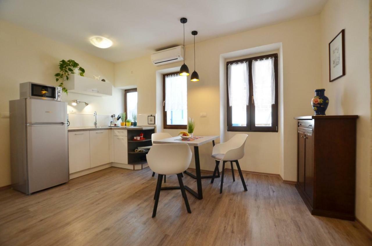 Bruno Apartment Ровинь Экстерьер фото